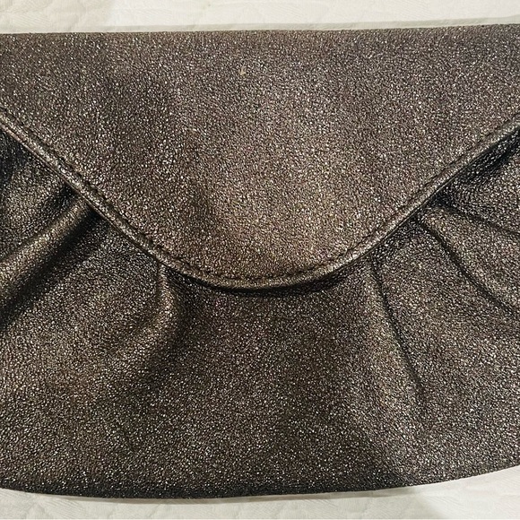 Lauren Merkin Dark silver pebbled leather clutch bag. - Picture 3 of 8